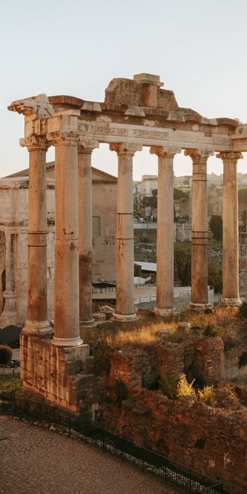 Dining ambience in Rome