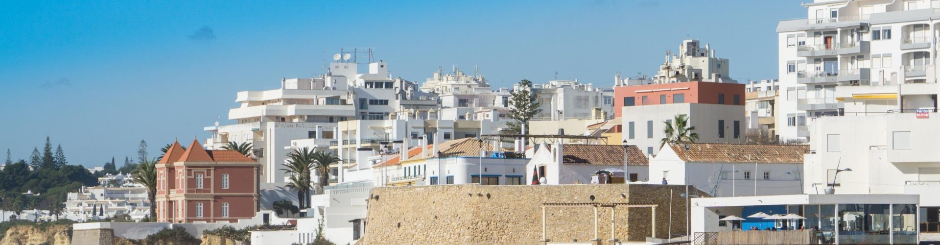 Best restaurants in Armacao De Pera, PT