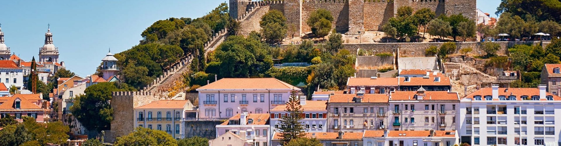 Scenic Lisbon dining experience